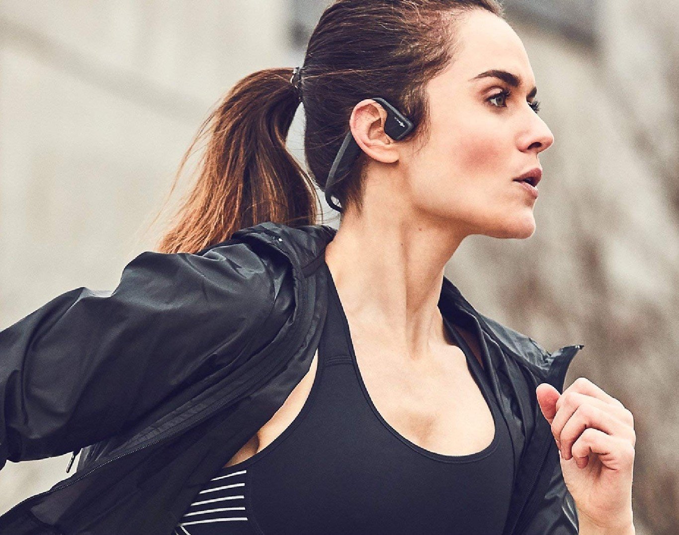 "Auriculares deportivos de alta calidad para entrenamiento en España."